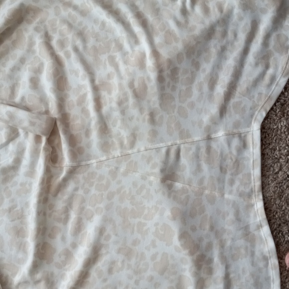 Wonderland Studio Plus Size Top NWT - Picture 6 of 7